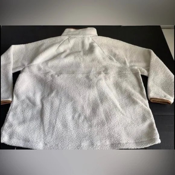 NEW! Carhartt Pullover! - Picture 6 of 8